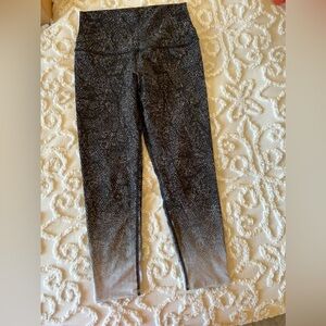 Evolution and Creation ankle legging, black/ white, size M